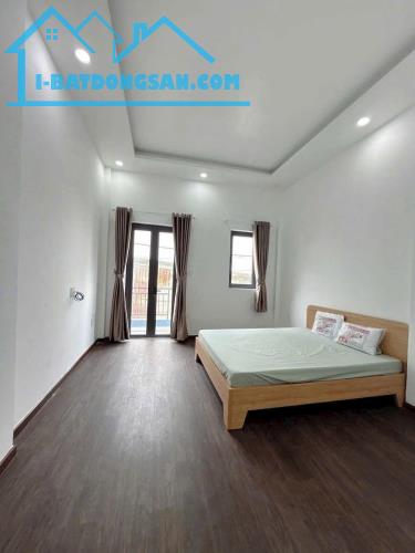 Lê Văn Quới gần 4 xã giápTân Phú hẻm 5m thông xe hơi vào nhà 60m2 -4 Tầng Nhỉnh 5ty - 4