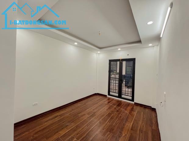 BÁN NHÀ ĐẸP MỚI TINH – HOÀNG MAI, HOÀNG VĂN THỤ – THANG MÁY – 3 BƯỚC RA PHỐ  Giá: 7,6 tỷ – - 5