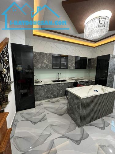 SÁT MT! Bán Nhà 4 Tầng Cực Đẹp Huỳnh Văn Bánh, 48m2, 7 Tỷ TL - 1