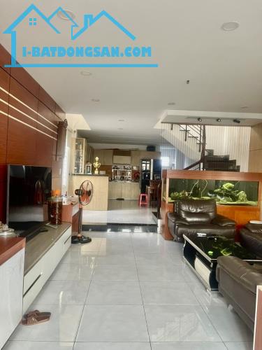NHÀ BÌNH QUỚI 2 MẶT TIỀN - HẺM XE TẢI TRÁNH - DT 100m2 (5 x 20) - GIÁ 10.6T