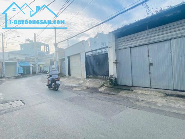 "Bán đất tặng  Nhà - Đường Số 2- Tăng Nhơn Phú B-  Quận 9 .Giá nhỉnh : 6.x tỷ (TL).Diện tí - 2