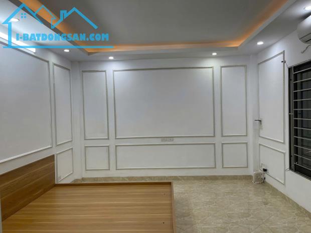 Cho thuê nhà riêng ngõ 521 Trương Định 5 tầng x 35m2, 3 ngủ, 4 vệ sinh, 11 Triệu ở gđ, - 3