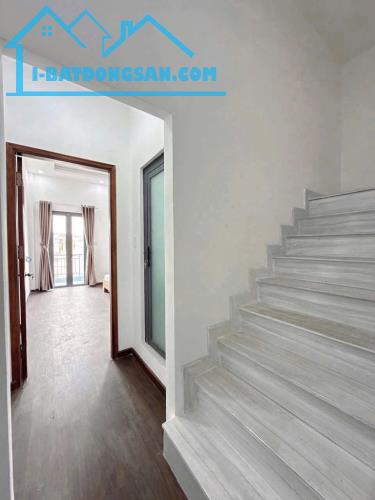 BÁN NHÀ LÊ VĂN QUỚI - NGÃ TƯ BỐN XÃ - BÌNH TÂN - 3 TẦNG BTCT - 60M2 - HẺM XE HƠI THÔNG - - 4