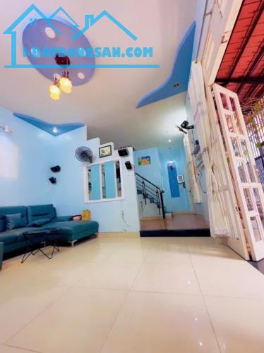 Nhà bán gần Mặt tiền  P15, Q8 thuộc đuờng Lưu Hữu Phước 👉Giá  3,88 tỷ💰 - 3