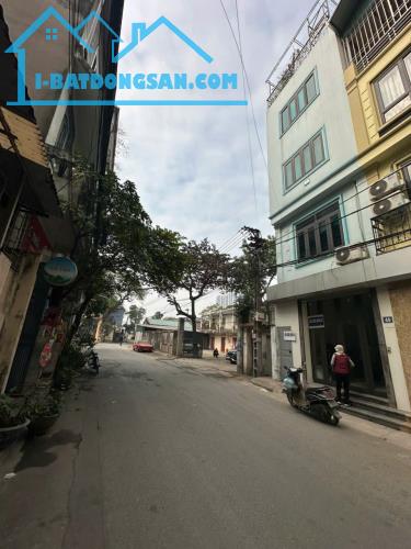 Hiếm - Bán nhà Nguyễn Sơn- Dân Xây - 2 thoáng - Ô tô - 60m2 - 5 tầng -5 ngủ - nhỉnh 8 tỷ - 1