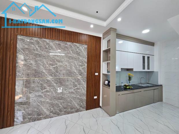 BÁN NHÀ THẠCH BÀN LONG BIÊN- 45M- 5 TẦNG- 5,6 TỶ NHÀ ĐẸP Ở SƯỚNG - 1