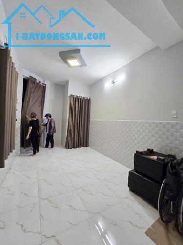 CHỈ TỪ 5 TỶ SỞ HỮU NGAY NHÀ ĐẸP DẠ NAM TRUNG TÂM Q8, 5P QUA Q1 VÀ Q5, 3 TẦNG, HẺM XE HƠI - 1