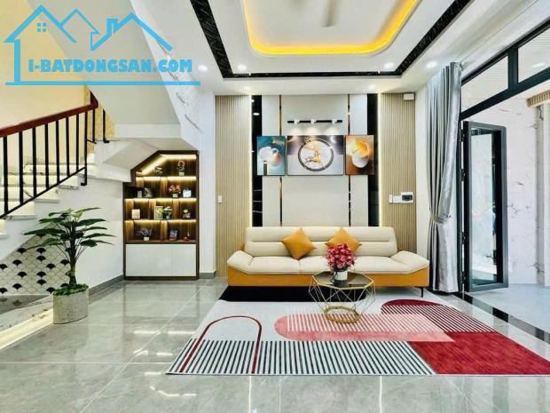 Kẹt tiền bán gấp nhà đường Hồ Xuân Hương, P.6, Quận 3 . Giá 3 tỷ 490. Còn Thương lượng. - 3