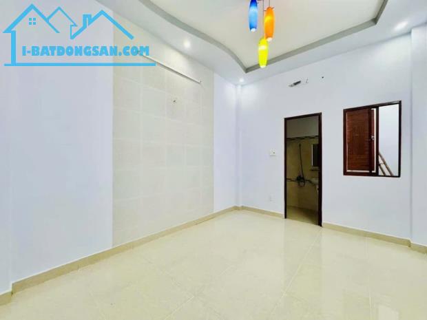 Cần tiền bán gấp căn nhà đường Ngô Gia Tự, P.9, Quận 5. Giá chỉ 2tỷ790 thương lượng. - 5