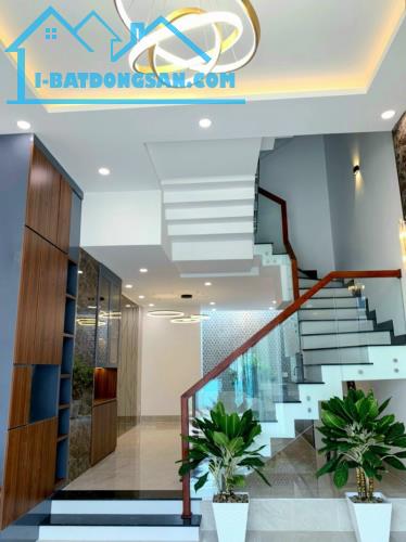 Bán nhà 4 tầng, 90m², 4PN, 5WC, Q.2, 8.2 tỷ, sổ hồng - 1