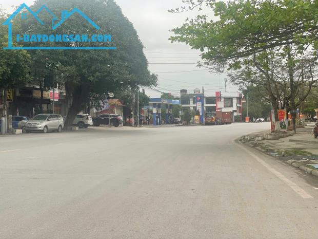 Bán lô đất  mặt đường Hùng Vương, Quán Toan, giá chỉ 4,x tỷ  LH 0979087664