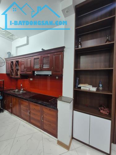 BÁN NHÀ NGÕ 135 ĐỘI CẤN – TRUNG TÂM BA ĐÌNH – NHÀ ĐẸP FULL NỘI THẤT – GIÁ 7.5 TỶ 	• - 1