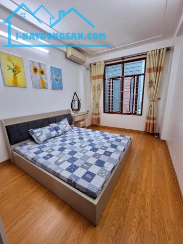 BÁN NHÀ NGÕ 135 ĐỘI CẤN – TRUNG TÂM BA ĐÌNH – NHÀ ĐẸP FULL NỘI THẤT – GIÁ 7.5 TỶ 	• - 2
