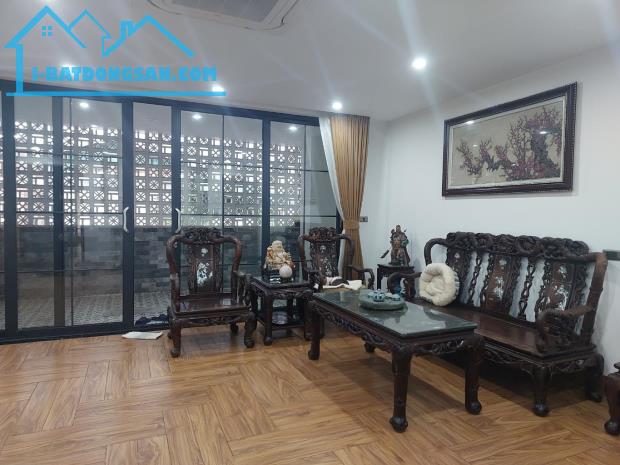 Nhà Dân Xây Phố Nguyễn Văn Cừ Long Biên, 115m2, mặt tiền rộng, gần cầu chương dương, 27 tỷ - 3