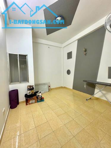 SIÊU HIẾM - CHÍNH CHỦ ĐỊNH CƯ - MT CÔ BẮC - 5 TẦNG BTCT - 4PN LỚN - XE HƠI NGỦ NHÀ - GẤP - 4