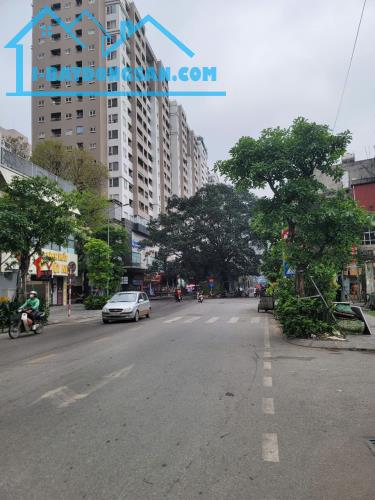 NHÀ PHỐ QUẬN THANH XUÂN 34 m2, giá 4,4 tỷ .