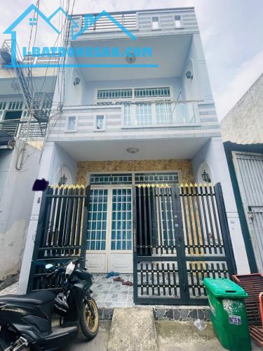 BÁN NHÀ 2 TẦNG, 130M2, NGÕ LÊ ĐÌNH CẨN, TÂN TẠO, BÌNH TÂN - GIÁ CHỈ 6.5 TỶ - SỔ HỒNG