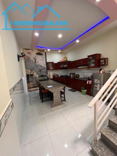 Bán nhà 2 Tầng Thuận Giao(TPHCM),đường ô tô vi vu,giá chỉ nhỉnh 1 tỷ,gần ngã 4 Hòa Lân - 1