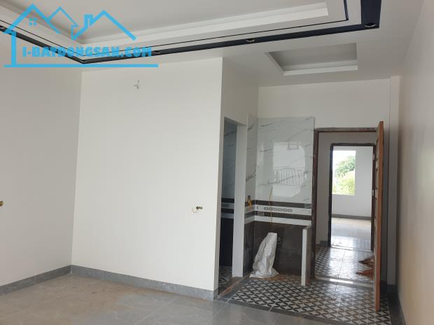 BÁN NHÀ 5.3 TỶ 4 TẦNG 62M2 CÓ GARA Ô TÔ VỊ TRÍ ĐẸP ĐÔ THỊ THỐNG NHẤT - 4