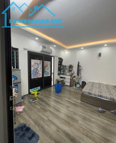 BÁN NHÀ HOÀNG MAI, NHÀ ĐẸP 5 TẦNG MẶT TIỀN RỘNG, GẦN ĐƯỜNG Ô TÔ THÔNG. - 2