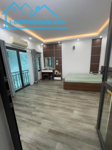 BÁN NHÀ HOÀNG MAI, NHÀ ĐẸP 5 TẦNG MẶT TIỀN RỘNG, GẦN ĐƯỜNG Ô TÔ THÔNG. - 3