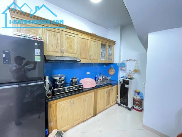BÁN NHÀ HOÀNG MAI, NHÀ ĐẸP 5 TẦNG MẶT TIỀN RỘNG, GẦN ĐƯỜNG Ô TÔ THÔNG. - 4