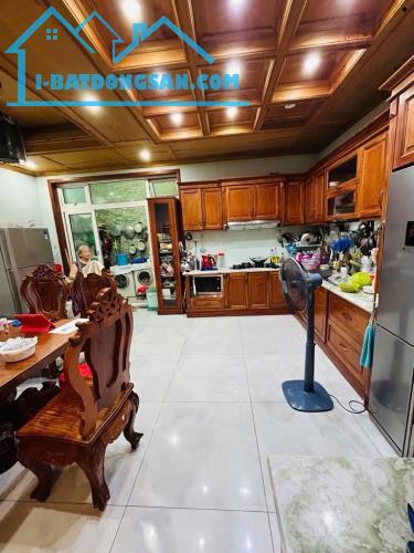 Bán gấp nhà đẹp ở ngay khu Đường số Q.7, xe hơi ngủ nhà, 120m2, ngang 6m, SHR, chỉ 24 tỷ. - 3