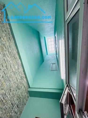 Bán gấp nhà đẹp ở ngay khu Đường số Q.7, xe hơi ngủ nhà, 120m2, ngang 6m, SHR, chỉ 24 tỷ. - 2
