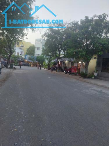 Mua 70m2 đất tặng thêm 30m2 đất giá chỉ 5,6 tỷ, Nguyễn Thị Định,Bình Trưng Tây LH