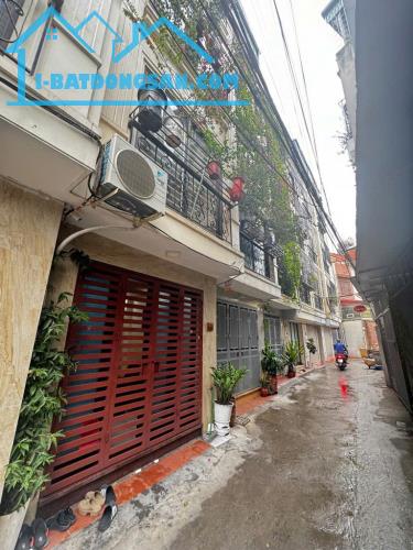 BÁN NHÀ NGỌC THUỴ, LONG BIÊN, 40M2, 5 TẦNG, Ô TÔ ĐỖ CỬA, VỊ TRÍ TRUNG TÂM, GIÁ HƠN 7 TỶ