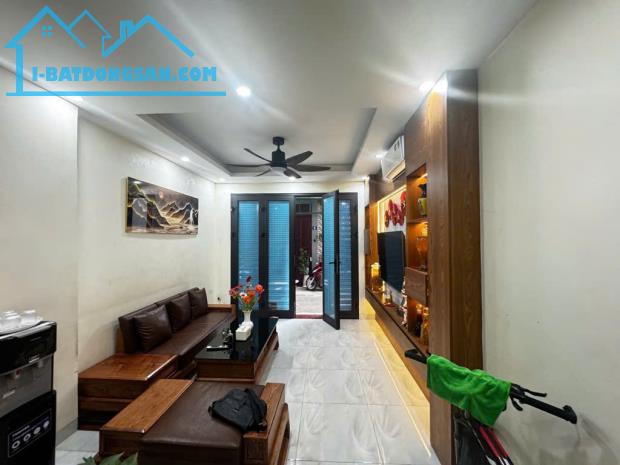 BÁN NHÀ NGỌC THUỴ, LONG BIÊN, 40M2, 5 TẦNG, Ô TÔ ĐỖ CỬA, VỊ TRÍ TRUNG TÂM, GIÁ HƠN 7 TỶ - 1