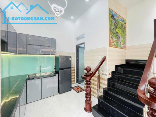 LÔ GÓC HAI MẶT TIỀN 7M - GIÁP QUANG TRUNG - GÒ VẤP - GIÁ 4.5 tỷ - 5