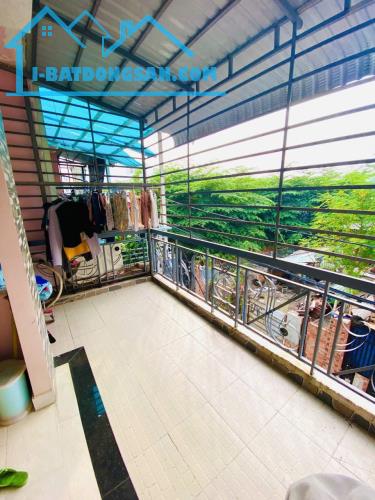 HẺM Ô TÔ TRÁNH - GIÁP CHỢ THẠCH ĐÀ - GÒ VẤP - 60M2 - 2 TẦNG - GIÁ 5.5 tỷ - 5