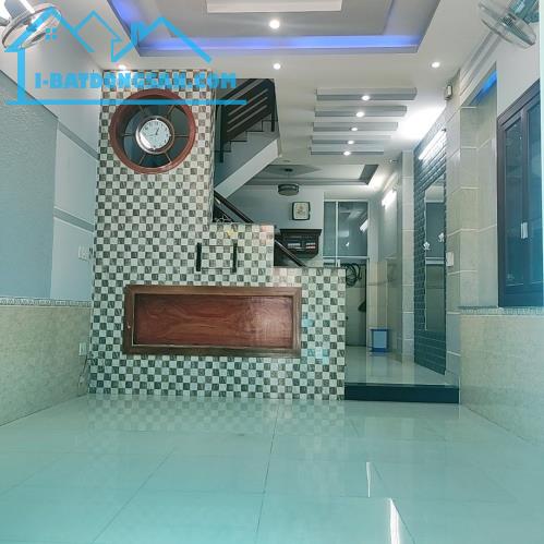 BÁN NHÀ -QUANG TRUNG P8 GÒ VẤP, XE HƠI , DT 56M2 (4.2mX13.5m)-  4TẦNG - 4PN KHÉP KÍN SÂN - 3