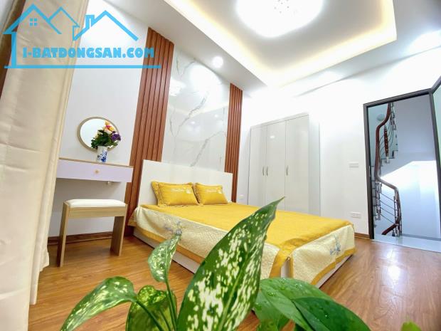 Nhà Đẹp- Ở Ngay- Ngõ Nông - Văn Chương-Đống Đa - Dt : 23m2/4 tầng*nhỉnh 5 tỷ - 3