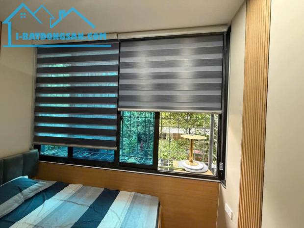Bán căn hộ tầng 2 Tập Thể Nam Thành Công (20 Láng Hạ) 50m2 ,lô góc ô tô full nội thất - 4