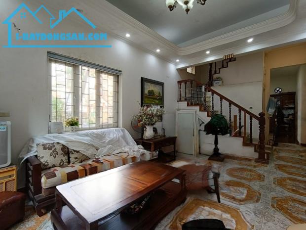 Bán nhà Hoàng Minh Đạo,Long Biên 4 tầng,70m,mt4.8m oto vào nhà nhỉnh 15 tỷ - 2