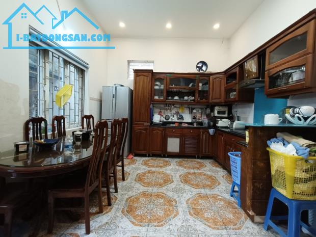 Bán nhà Hoàng Minh Đạo,Long Biên 4 tầng,70m,mt4.8m oto vào nhà nhỉnh 15 tỷ - 4