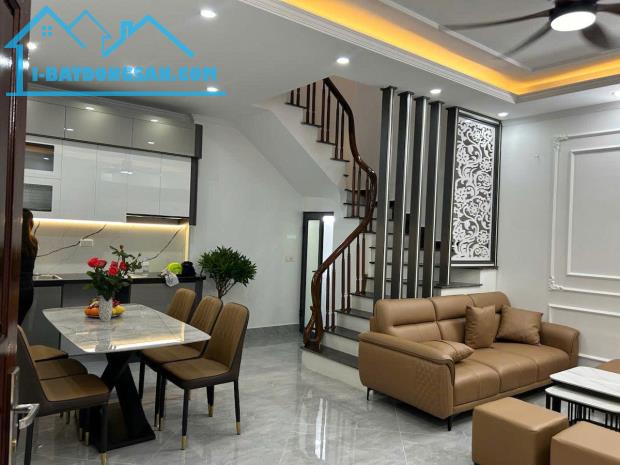 QUAN NHÂN PHÂN LÔ OTO TRÁNH, KINH DOANH, VIEW HỒ ĐIỀU HOÀ, 40M 5 TẦNG, MẶT TIỀN 4.5M GIÁ - 2
