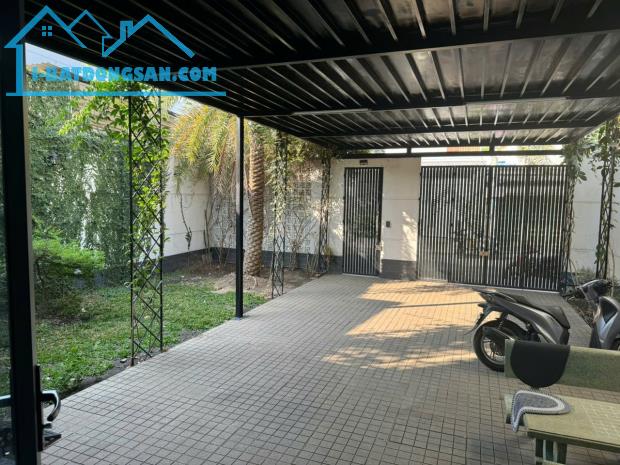 BIỆT THỰ SIÊU ĐẸP MẶT TIỀN ĐƯỜNG HIỆP THÀNH 06, QUẬN 12 GIÁ CỰC TỐT - 3