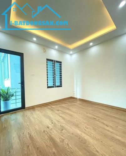 Thượng Thanh - LONG BIÊN - NHÀ XÂY MỚI CẦN TÌM CHỦ - NGÕ NÔNG - THÔNG TỨ TUNG - 1