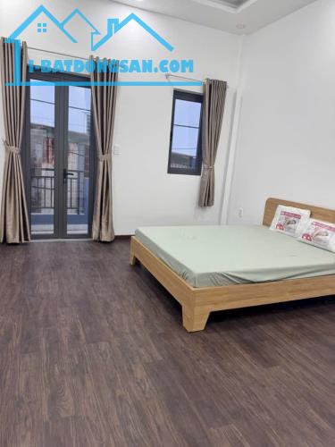KHU VIP LÊ VĂN QUỚI - HẺM XE HƠI THÔNG - 3 TẦNG KIÊN CỐ - SỔ ĐẸP NỞ HẬU - 60M2 CHỈ HƠN 5TỶ - 5