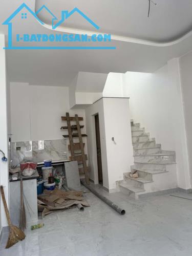 NHÀ  2 TẦNG_3PN _HUỲNH TẤN PHÁT _ QUẬN 7_NHỈNH 4 TỶ