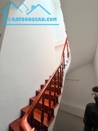 Chỉ với 16 tỷ có ngay nhà mặt tiền 3 lầu đường Đất Thánh, Tân Bình (4.2x27m) CN:113m2 - 3