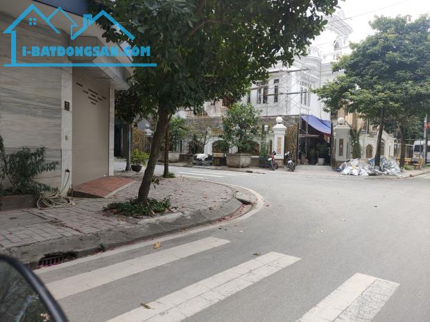 Siêu phẩm trung tâm Huyện văn lâm, Lô GÓC,  Cực đẹp, giá tốt: 0835459289