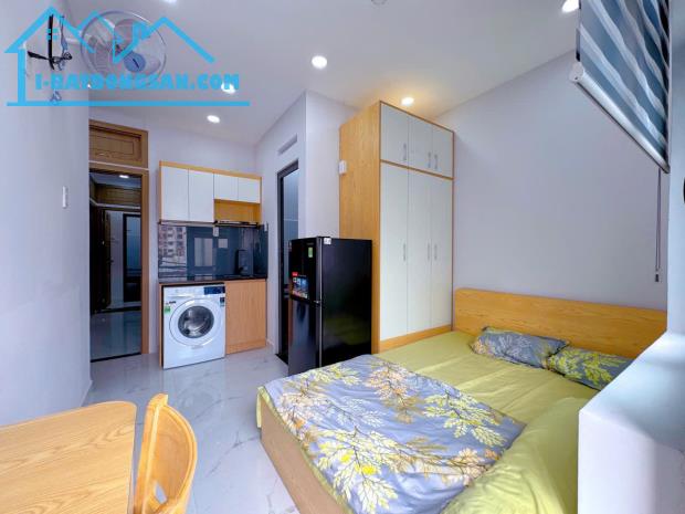 CHDV đẹp nhất khu 860/ Xô Viết Nghệ Tĩnh P25 (4x18m) 5 tầng 11PN có thang máy HĐT 50tr/thg