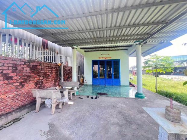 Bán Nhà Ngộp Xã Khánh Hòa Đông Gần Đường 823D / Gía 1ty1 /SHR - 1