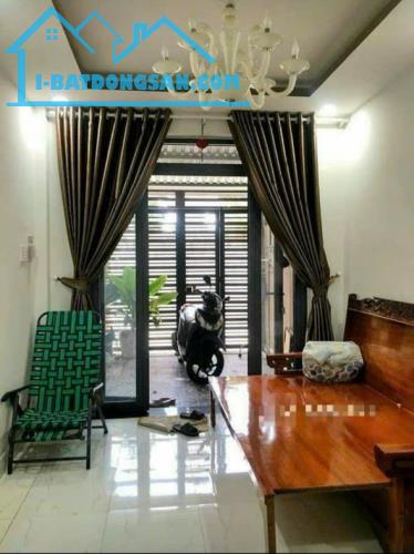 Bán nhà hẻm ô tô đường 30 phường cát Lái Quận 2 gần chợ Cây Xoài nhà 2 tầng 2pn 2wc giá TL