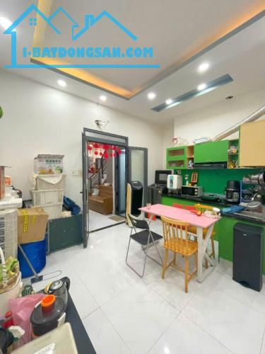 BÁN NHÀ ĐẸP 4 TẤM BTCT- KHU DÂN CƯ HIỆN HỮU- KO LO QUY HOẠCH - 2