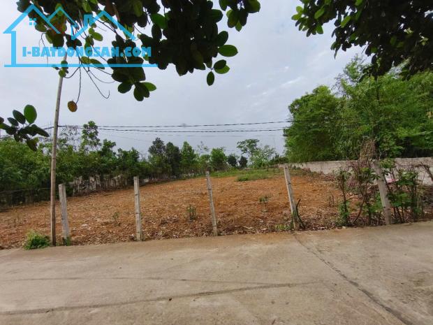 Bán đất Vân Hòa, sát sân bóng, gần Yên Bài, Làng văn hóa, 599m, vuông, nở hậu, chỉ 4.39tỷ
